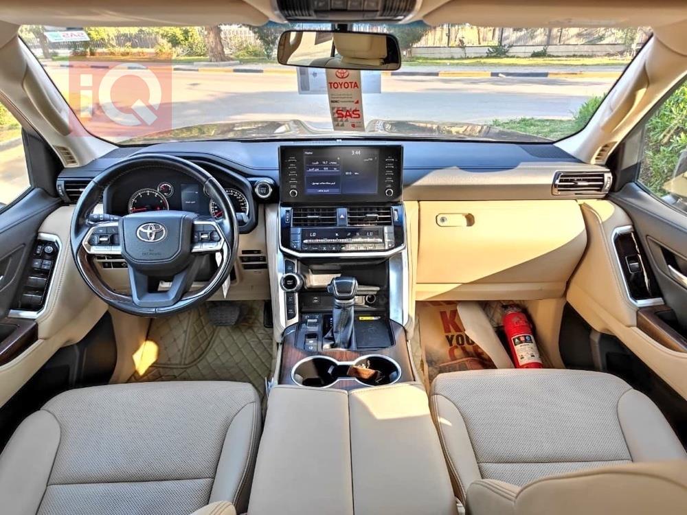 تويوتا لاندكروزر